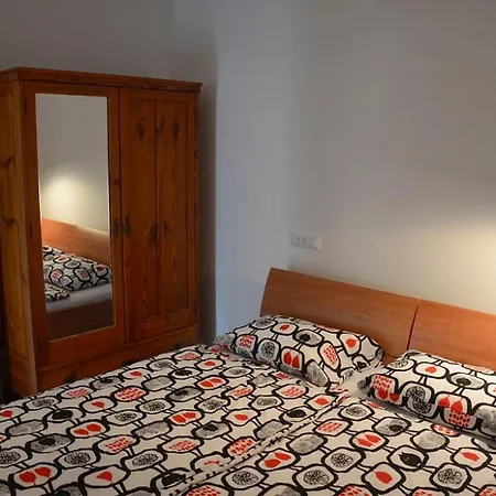 House Pulic Appartement