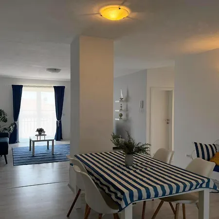 Appartement House Pulic *